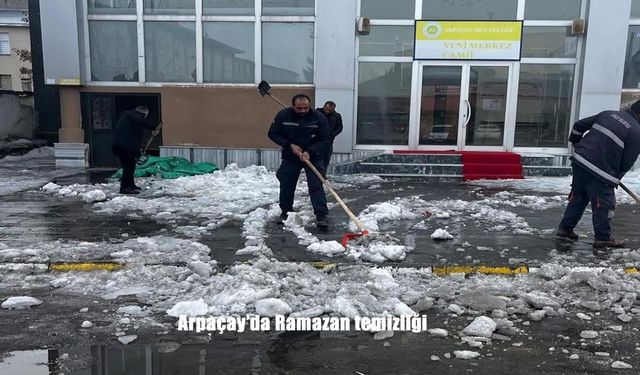 Arpaçay’da Ramazan temizliği