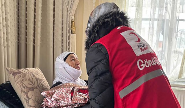 Kızılay Muradiye Şubesi’nden 8 Mart Dünya Kadınlar Günü Ziyareti