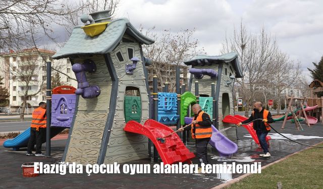 Elazığ Belediyesi Parklardaki Oyun Alanlarını Yeniledi