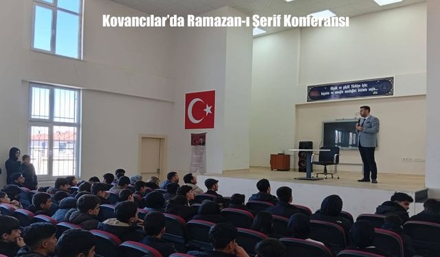 Kovancılar’da gençler Ramazan-ı Şerif konferansıyla manevi yolculuğa çıktı