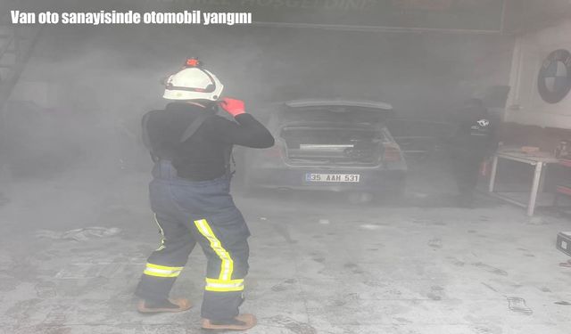 Van’da sanayide korkutan yangın: Otomobil küle döndü