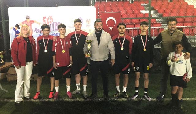 Elazığ’da Polis Haftası 5x5 Futbol Turnuvası Tamamlandı
