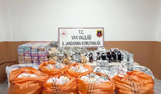 Van Başkale’de 4,1 Milyon Liralık Kaçak Malzeme Ele Geçirildi