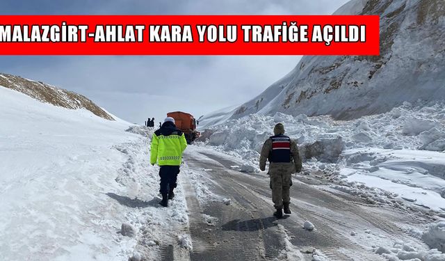 Malazgirt-Ahlat kara yolu çığ temizleme çalışmasının ardından ulaşıma açıldı