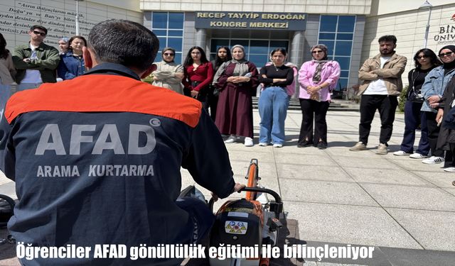 Öğrenciler AFAD gönüllülük eğitimi ile bilinçleniyor