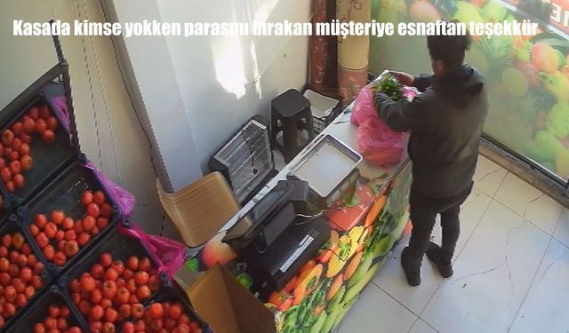 Elazığ’da örnek davranış: Kasada kimse yokken parasını bırakıp gitti