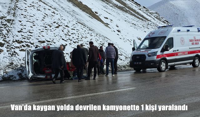 Van'da hafif ticari araç devrildi: 1 yaralı