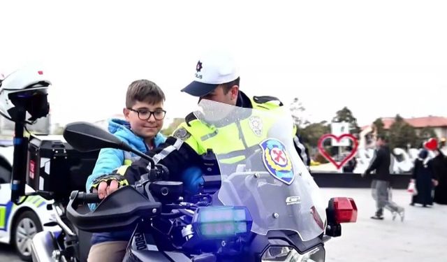 Erzincan’da Trafik Güvenliği İçin Farkındalık Etkinliği Düzenlendi