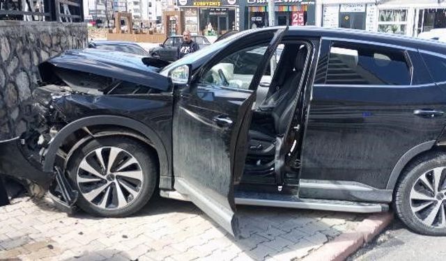 Elazığ’da trafik kazası: 3 yaralı