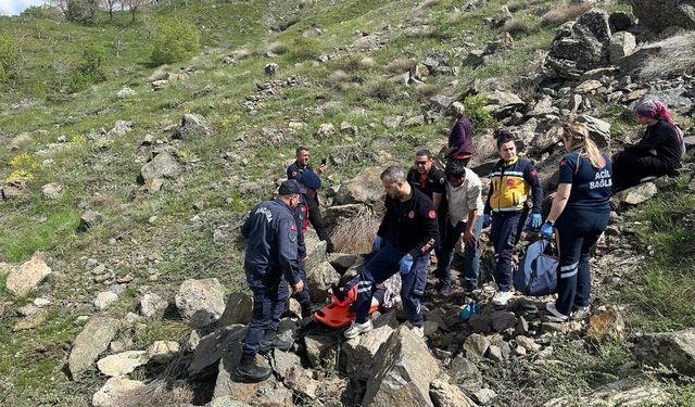 Pütürge’de 80 Yaşındaki Kadın Kayalıklardan Düştü: Ekipler Kurtardı
