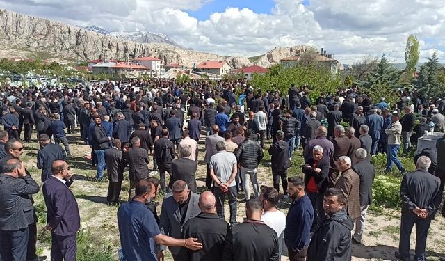 İş kazasında hayatını kaybeden genç toprağa verildi