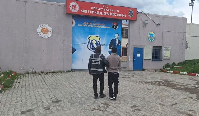 Kars’ta kredi kartı dolandırıcılığı suçundan aranan hükümlü yakalandı