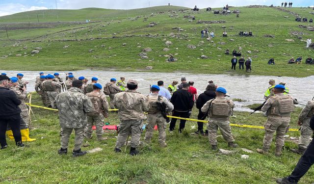 Bingöl'de kayıp emekli öğretmen derede ölü bulundu