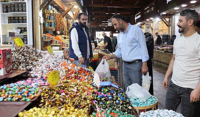Tarihi Kapalı Çarşı’da Kurban Bayramı yoğunluğu yaşanıyor
