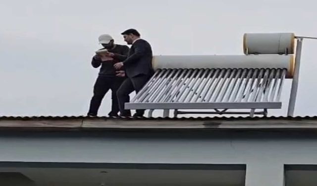 Köy ziyaretinde dikkat çeken anlar: Çatıda başlayan sohbet üyelikle sonuçlandı