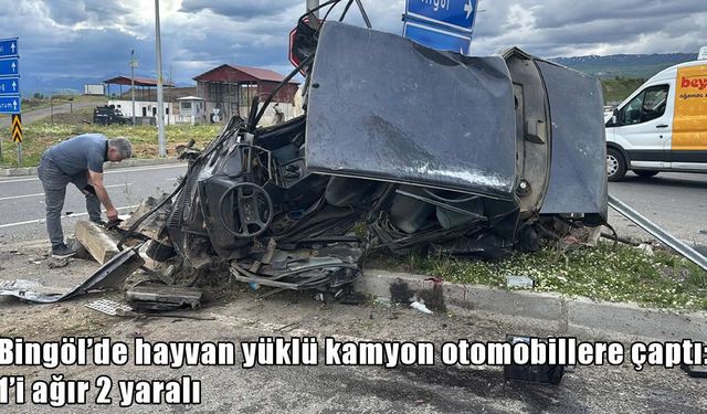 Bingöl’de kırmızı ışık ihlali zincirleme kazaya neden oldu: 1’i ağır 2 yaralı