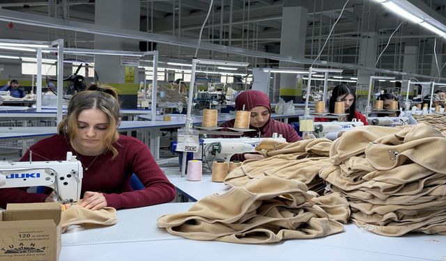 Doğubayazıt’taki fabrika yılda 2 milyon bebek giysisini dünyaya gönderiyor