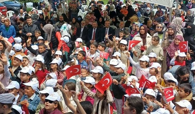 Kur’an kursunda yıl sonu coşkusu