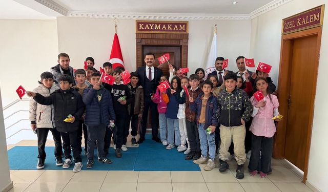 Karayazı sevdiği Kaymakam Onur Titiz’e veda ediyor