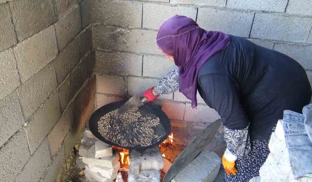 Asırlık Lezzet Kumda Leblebi Yoğun İlgi Görüyor