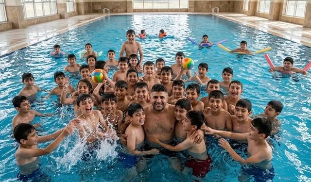 Erzurum'da 2 bin 500 köy çocuğu ilk kez havuz keyfi yaşadı