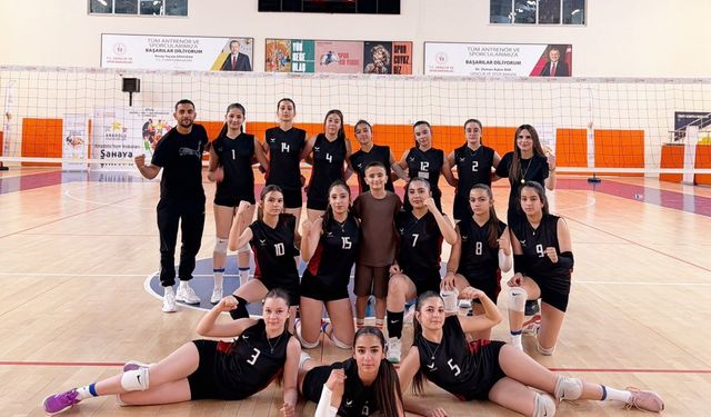 Elazığ voleybol takımı yarı finalde