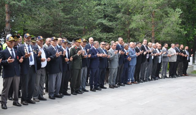 Kars'ta 15 Temmuz Demokrasi ve Milli Birlik Günü anma etkinliği