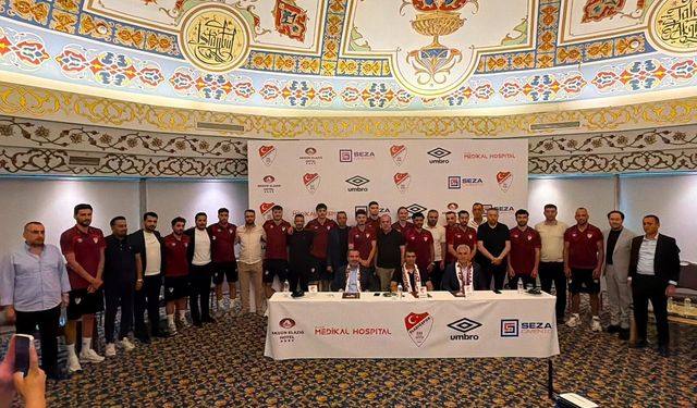 Elazığspor’da imza töreni düzenlendi