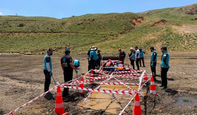 Hakkari'de 30 sağlık personeli UMKE eğitimini tamamladı