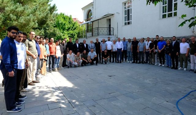 Erzincan TSO Başkanı Ahmet Tanoğlu: "Basın, Erzincan'ın gören gözü ve işiten kulağıdır"