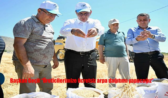 Yeşilyurt Belediyesi'nden üreticilere ücretsiz arpa desteği