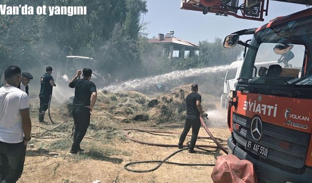 Van'da otluk alanda yangın: Ekipler seferber oldu