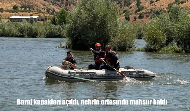 Bingöl'de nehir ortasında mahsur kalan vatandaşı AFAD kurtardı
