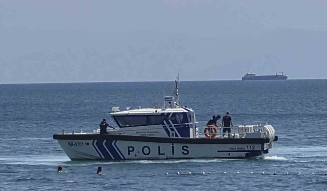 "Denizde 5 kişi kayboldu" ihbarı ekipleri alarma geçirdi