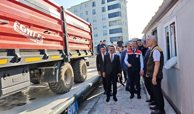 Bitlis Valisi Karakaya, Adilcevaz'da incelemelerde bulundu