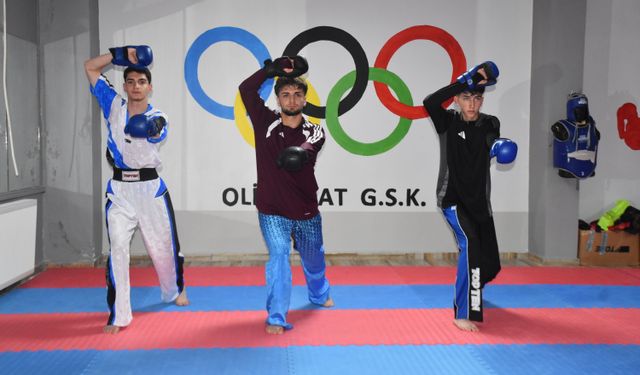 Vanlı üç kick boksçu dünya şampiyonasında Türkiye'yi temsil edecek