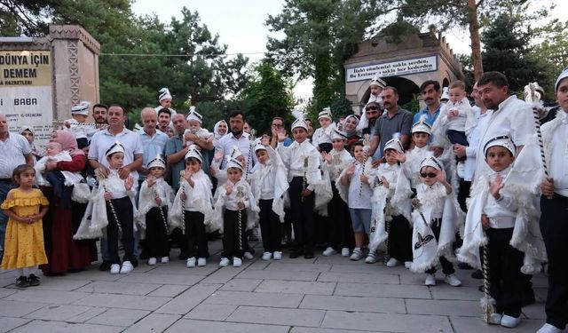 Erzincan'da toplu sünnet şöleni