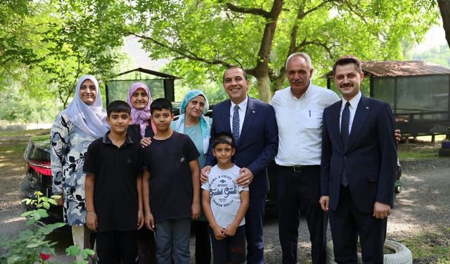 Vali Taşolar Tuzluca'da vatandaşlarla bir araya geldi