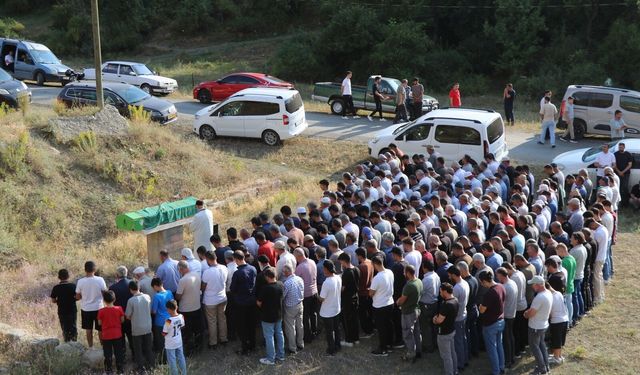 Dere yatağında oluşan gölet Ertuğrul'un mezar oldu