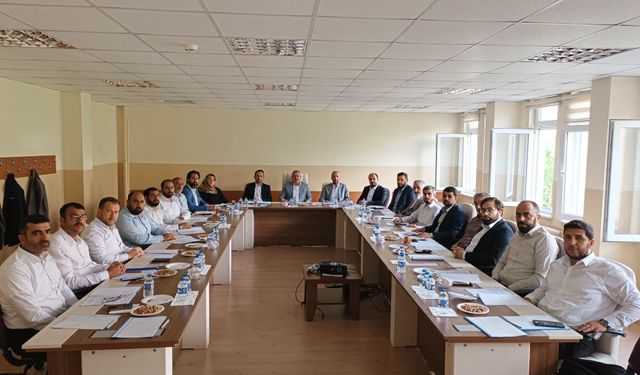 Erzurum’da ilçe müftüleri İspir’de bir araya geldi