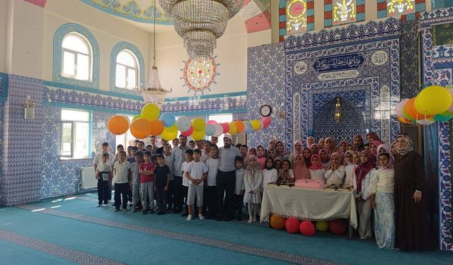 Edremit’te Yaz Kur’an Kursları Tamamlandı