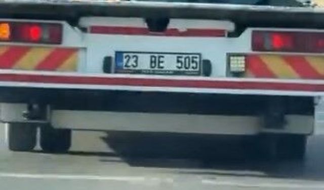 Elazığ’da Çekici Üzerinde İlginç Yolculuk