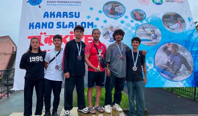 Erzincanlı sporculardan Akarsu Slalom Türkiye Şampiyonası’nda 4 derece