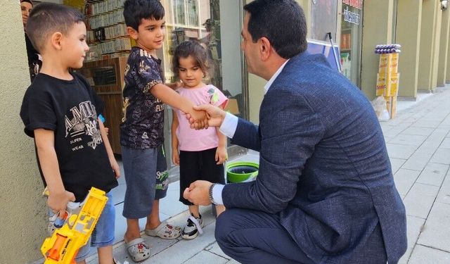 Başkan Taşkın’dan yeni çarşı esnafına ziyaret