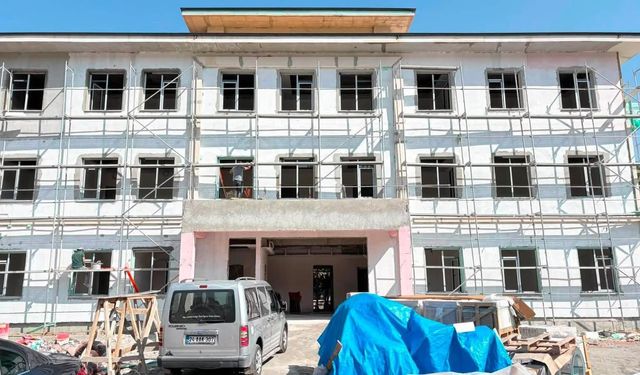 Kemah’ta İlçe Emniyet Amirliği hizmet binası inşaatı sürüyor