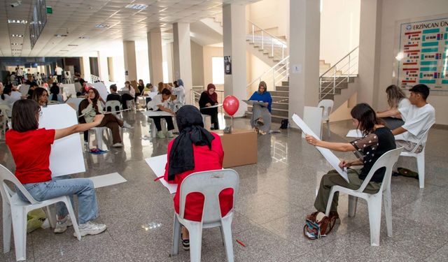 Erzincan’da Güzel Sanatlar Fakültesi İçin Özel Yetenek Sınavı Heyecanı