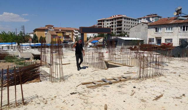 Malatya’da Müteahhit Kendi İnşaatını İhbar Etti