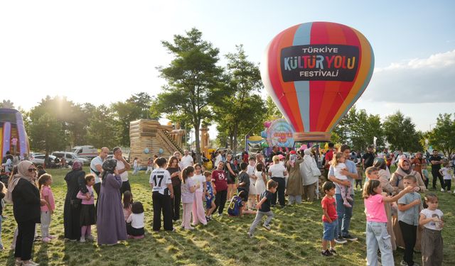 Erzurum Kültür Yolu Festivali'nde sanatın inceliklerinden şehrin hafızasına