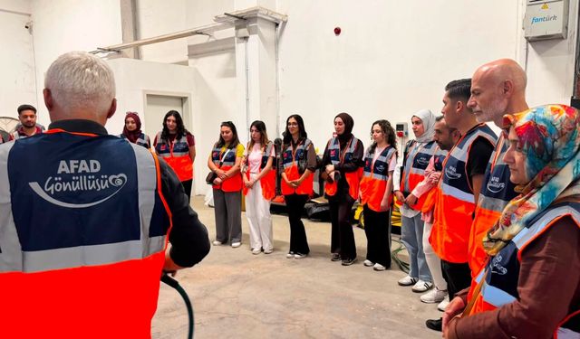 Elazığ’da AFAD gönüllülerine hafif arama ve kurtarma eğitimi