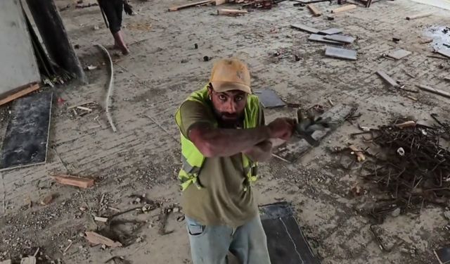 Erzurum’da dronu gören işçinin şaşkınlığı kamerada